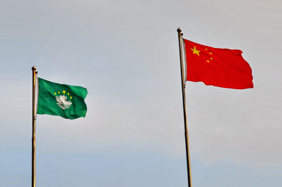 Chiny Wysoki Wytrzymałość Flaga ze stali nierdzewnej Biegun / Aluminium Flaga słupa powierzchni tekstury mieszkanie dostawca